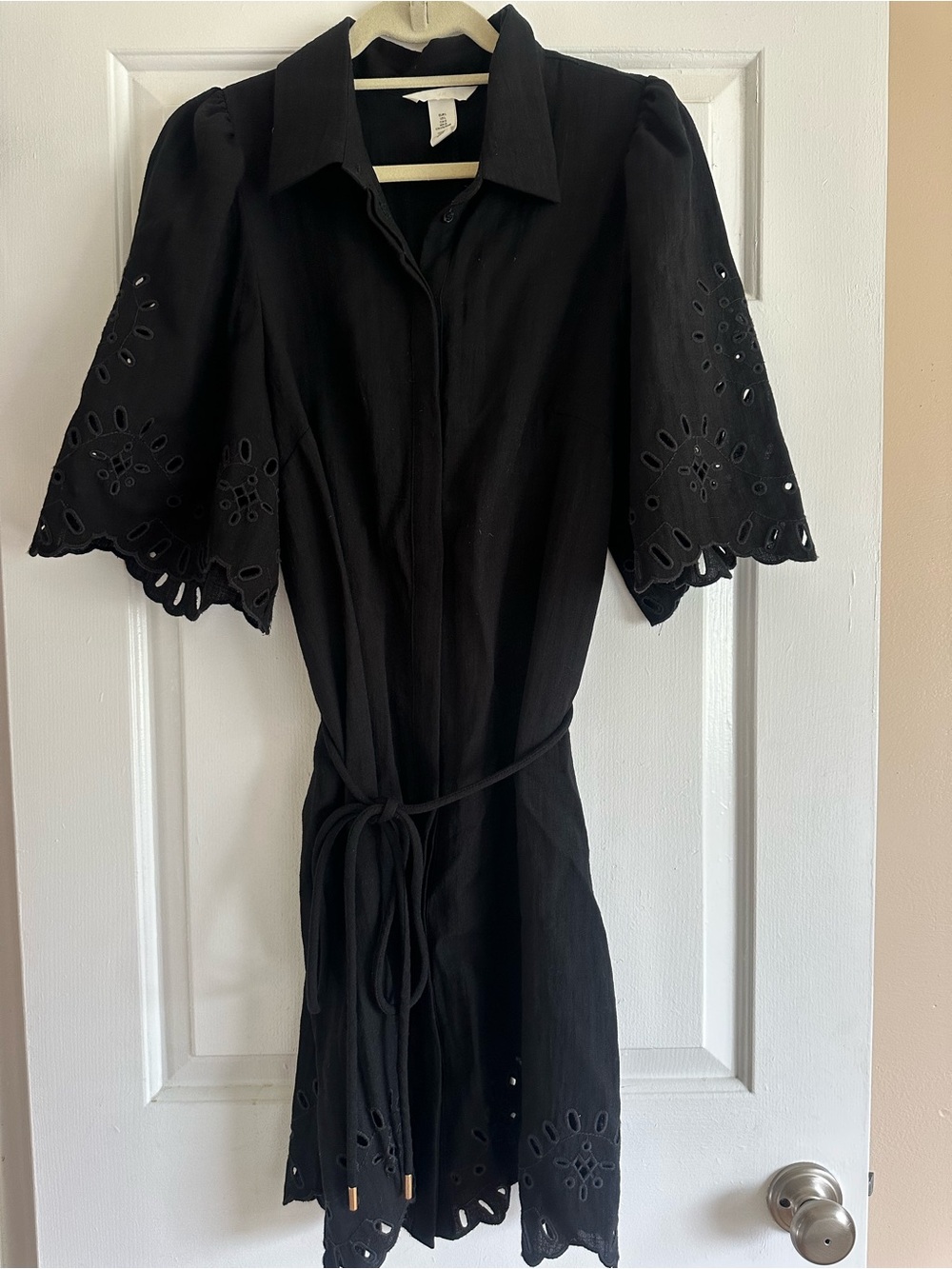 H&M Black Eyelet Sleeve Tie-Waist Women’s Dress